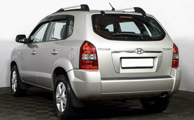 Hyundai Tucson 2.0 Автомат