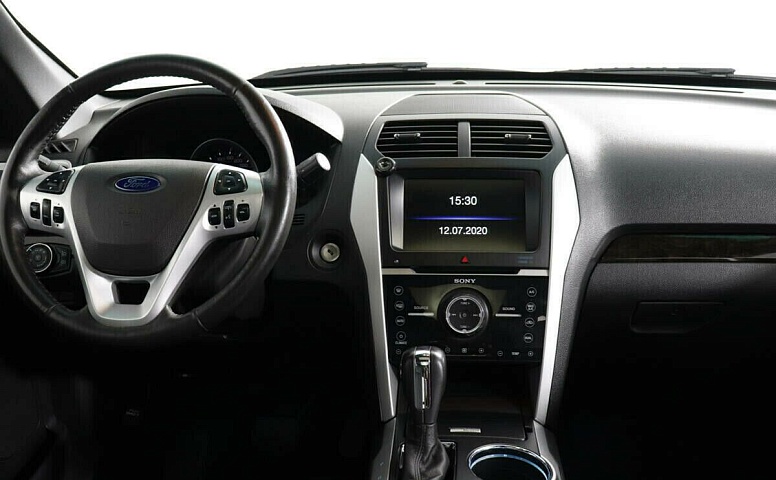 Ford Explorer V