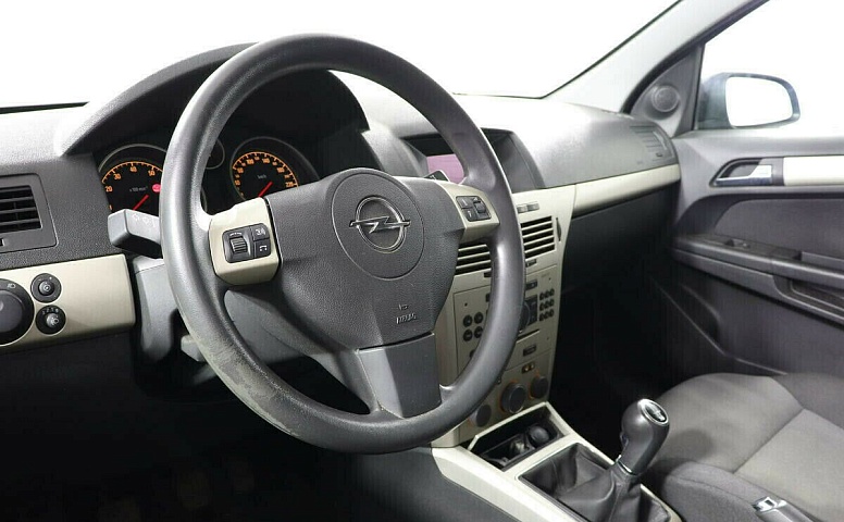 Opel Astra H Рестайлинг