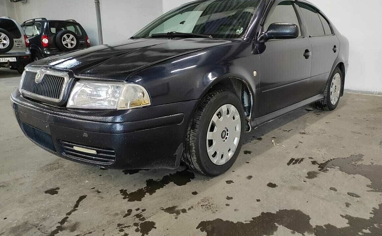 Skoda OCTAVIA 1.6 MT (102 л.с.)