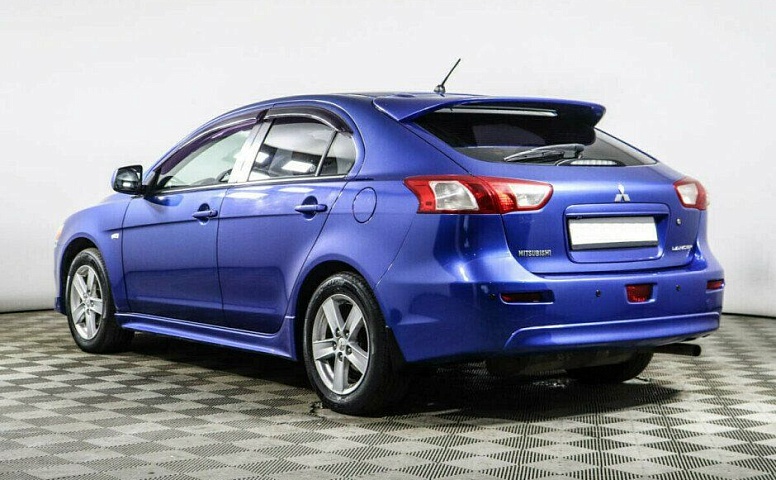 Mitsubishi Lancer 1.8 Вариатор