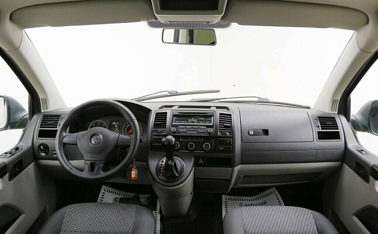 Volkswagen Caravelle LWB Long T5 Рестайлинг