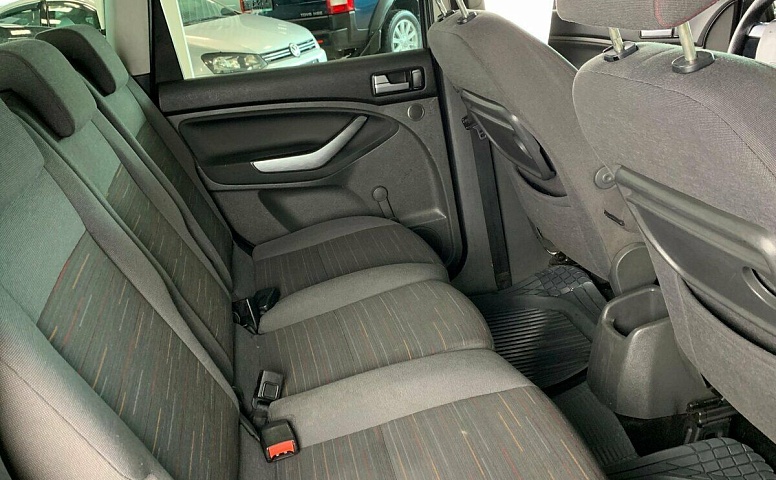 Ford c-max i рестайлинг
