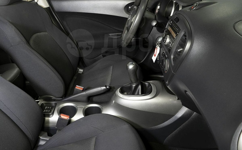 Nissan Juke, 1 поколение