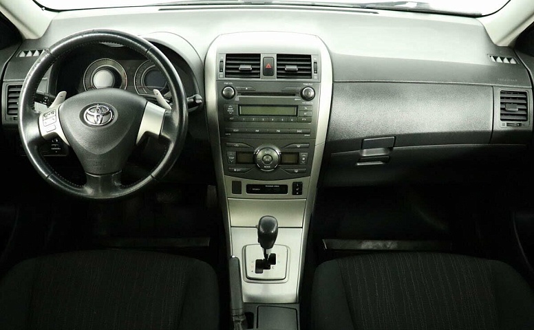 Toyota Corolla AMT X (E140, E150)