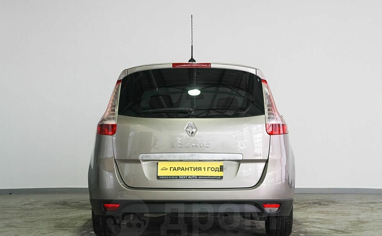 Renault Grand Scenic, 2 поколение