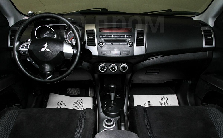 Mitsubishi Outlander, 2 поколение