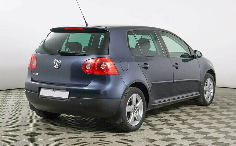 Volkswagen Golf VI