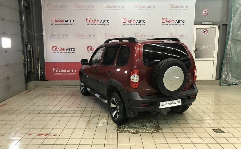 Chevrolet NIVA 1.7 MT (80 л.с.) 4WD
