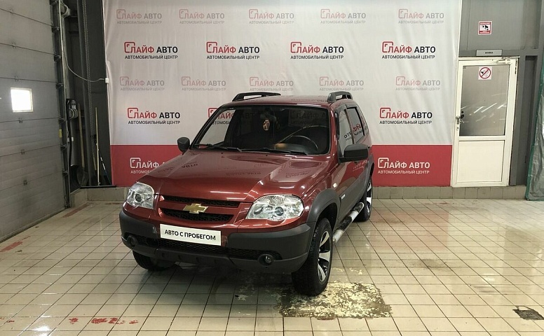Chevrolet NIVA 1.7 MT (80 л.с.) 4WD