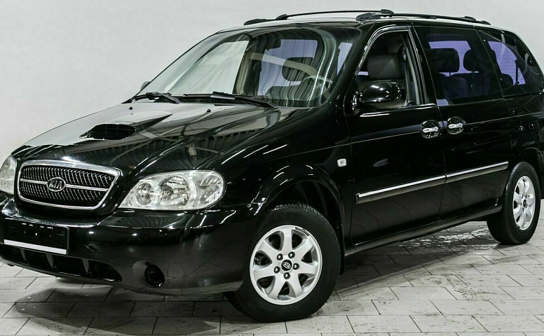 Kia carnival