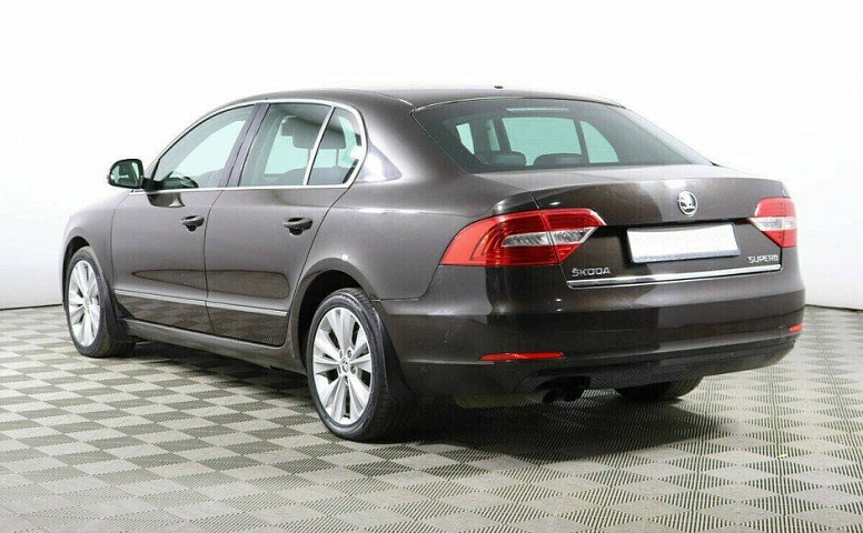 Skoda Superb 1.8 Робот