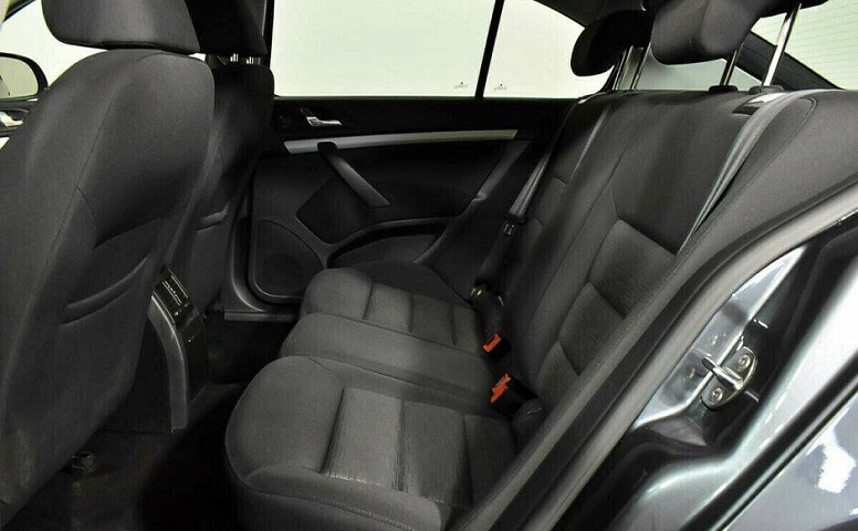 Skoda Octavia 1.6 Автомат