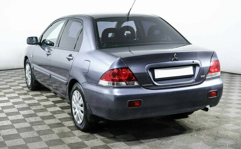 Mitsubishi Lancer 1.6 Автомат