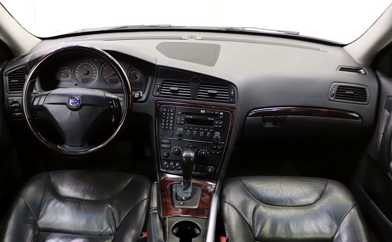 Volvo XC70