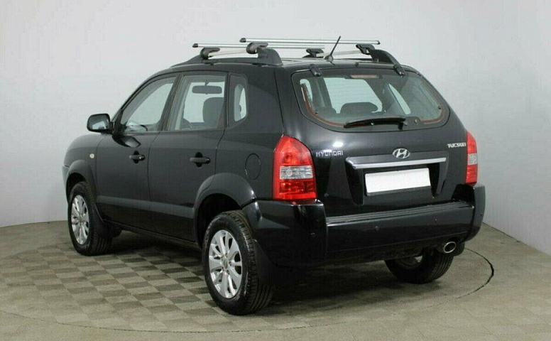 Hyundai Tucson 2.0 Автомат