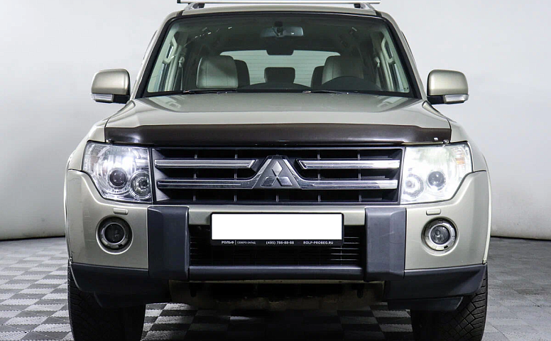 Mitsubishi Pajero IV