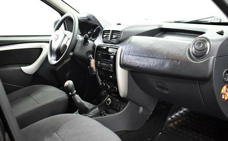 Nissan terrano