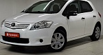 Toyota auris i рестайлинг