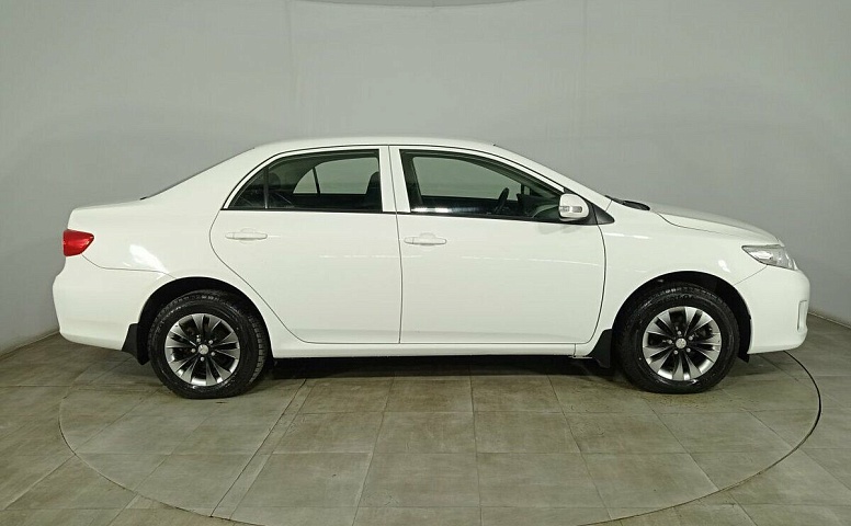 Toyota Corolla X (E140, E150) Рестайлинг