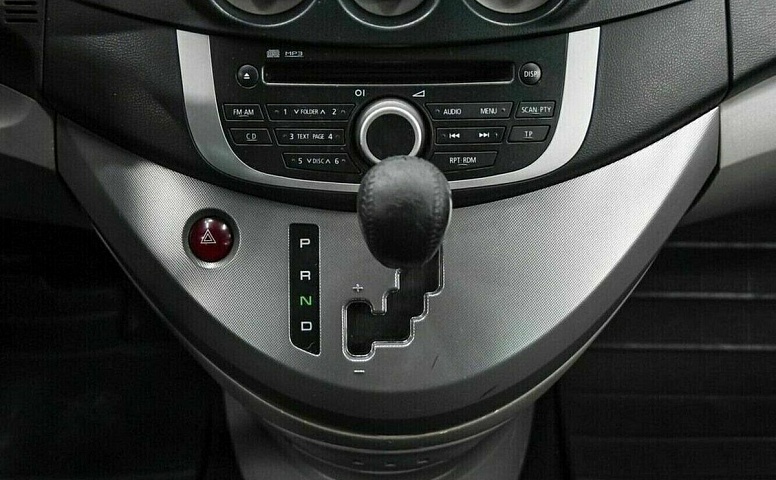 Mitsubishi grandis