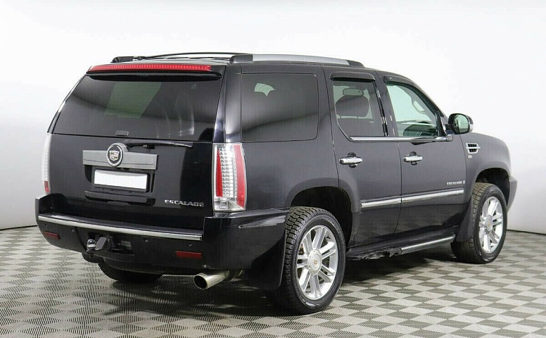Cadillac Escalade III