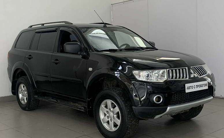 Mitsubishi PAJERO_SPORT 2.5d MT (178 л.с.) 4WD