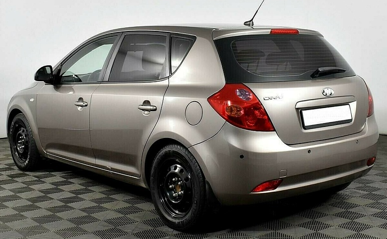Kia Ceed I