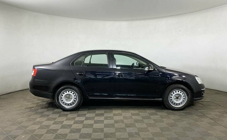 Volkswagen Jetta V