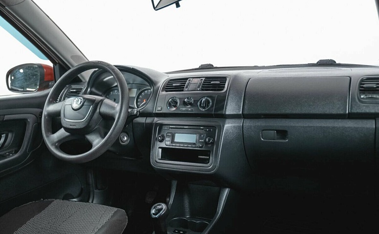 Skoda Fabia II Рестайлинг