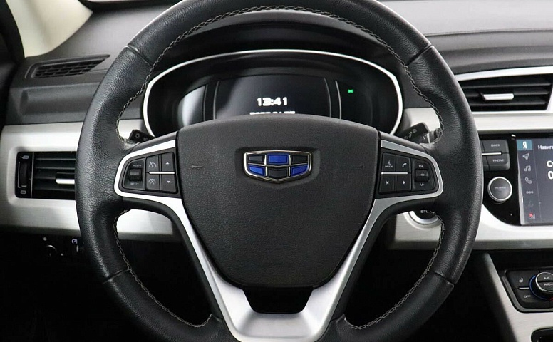 Geely Atlas 2.4 АКПП