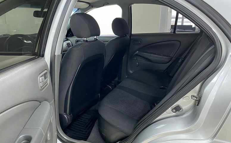 Nissan ALMERA_CLASSIC 1.6 MT (107 л.с.)