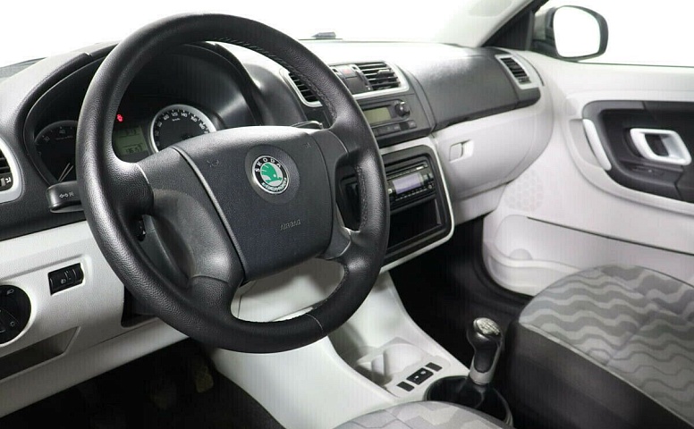 Skoda Fabia II