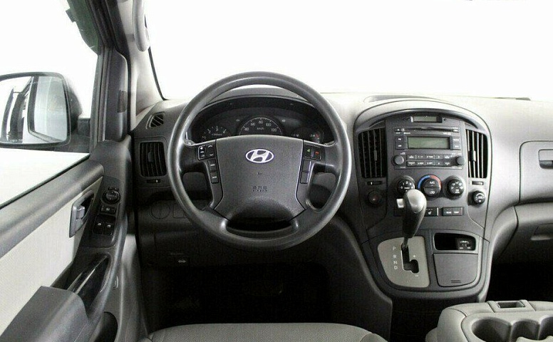 Hyundai Grand Starex 2.5 Автомат