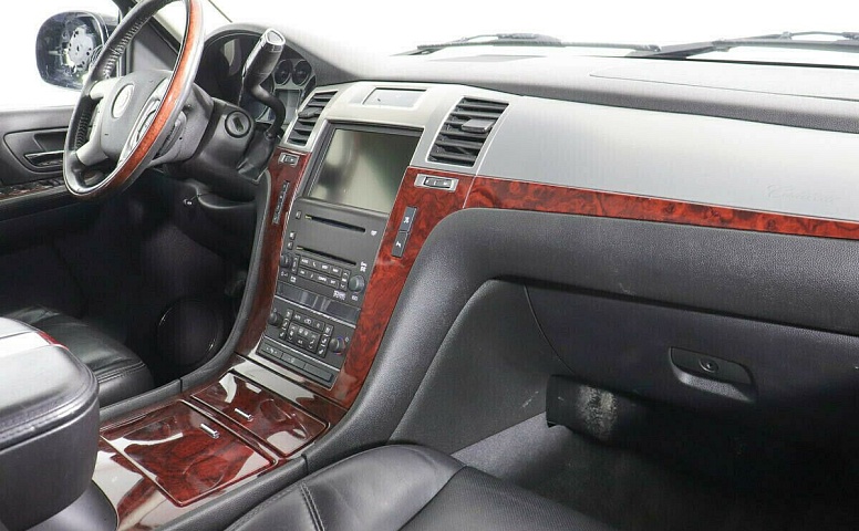 Cadillac Escalade III