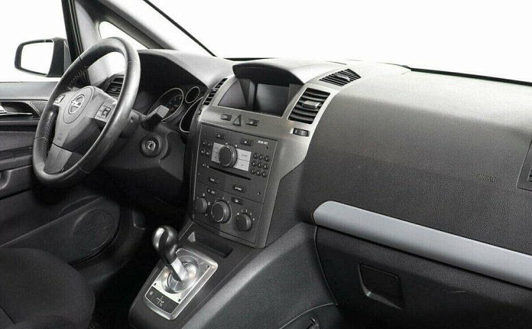 Opel Zafira 1.8 Робот