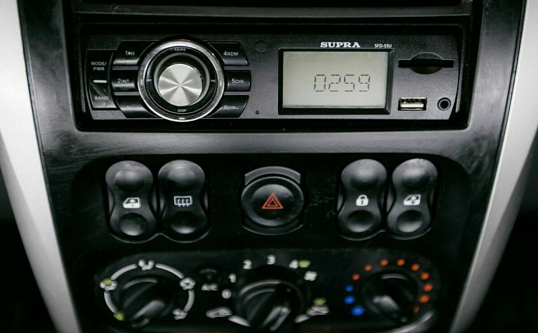 Nissan almera