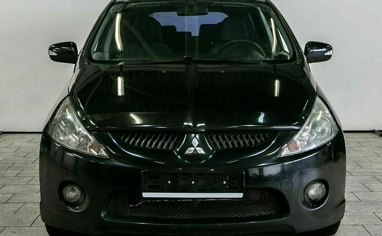 Mitsubishi grandis