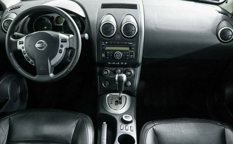 Nissan Qashqai 2.0 Вариатор