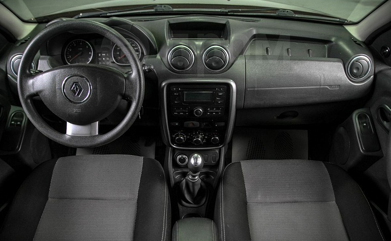 Renault Duster, 1 поколение