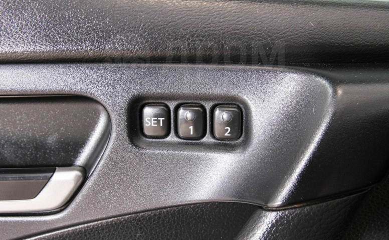 Nissan Murano, 1 поколение