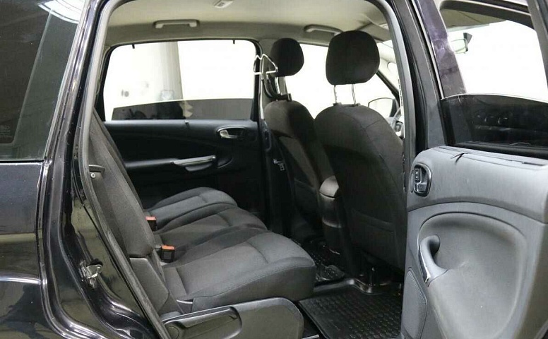 Ford s-max i