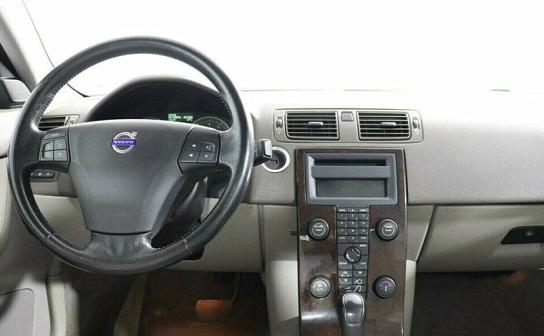 Volvo S40 2.4 Автомат