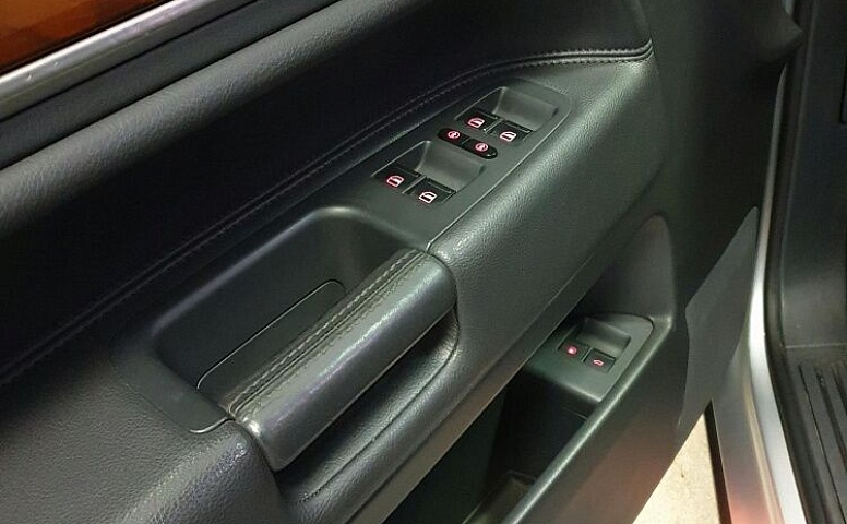 Volkswagen Touareg I Рестайлинг