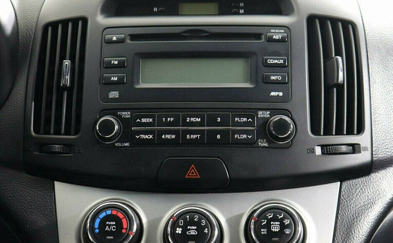 Hyundai Elantra 1.6 Автомат
