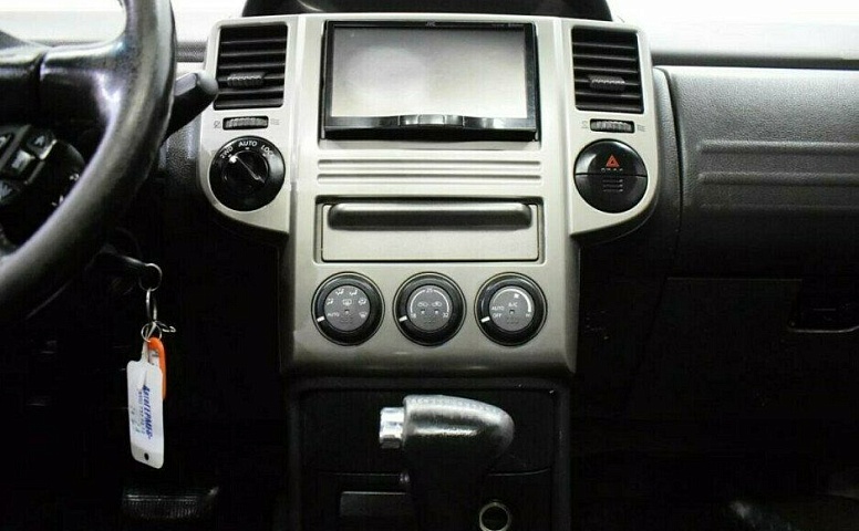 Nissan X-Trail 2.5 Автомат