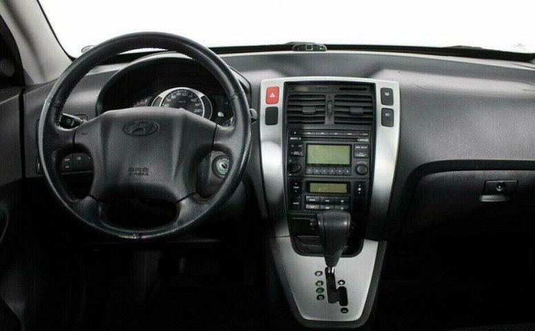 Hyundai Tucson 2.0 Автомат