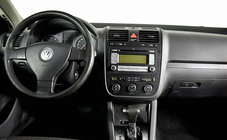 Volkswagen Jetta V