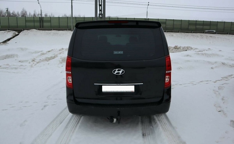Hyundai Grand Starex I