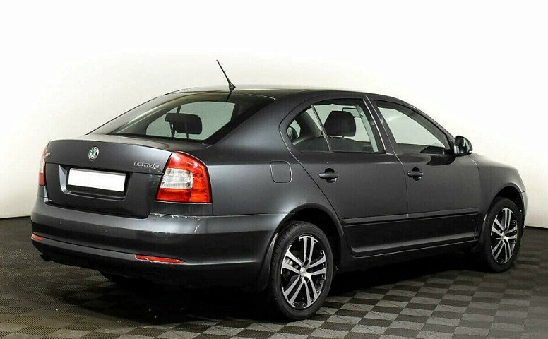 Skoda Octavia 1.6 Автомат